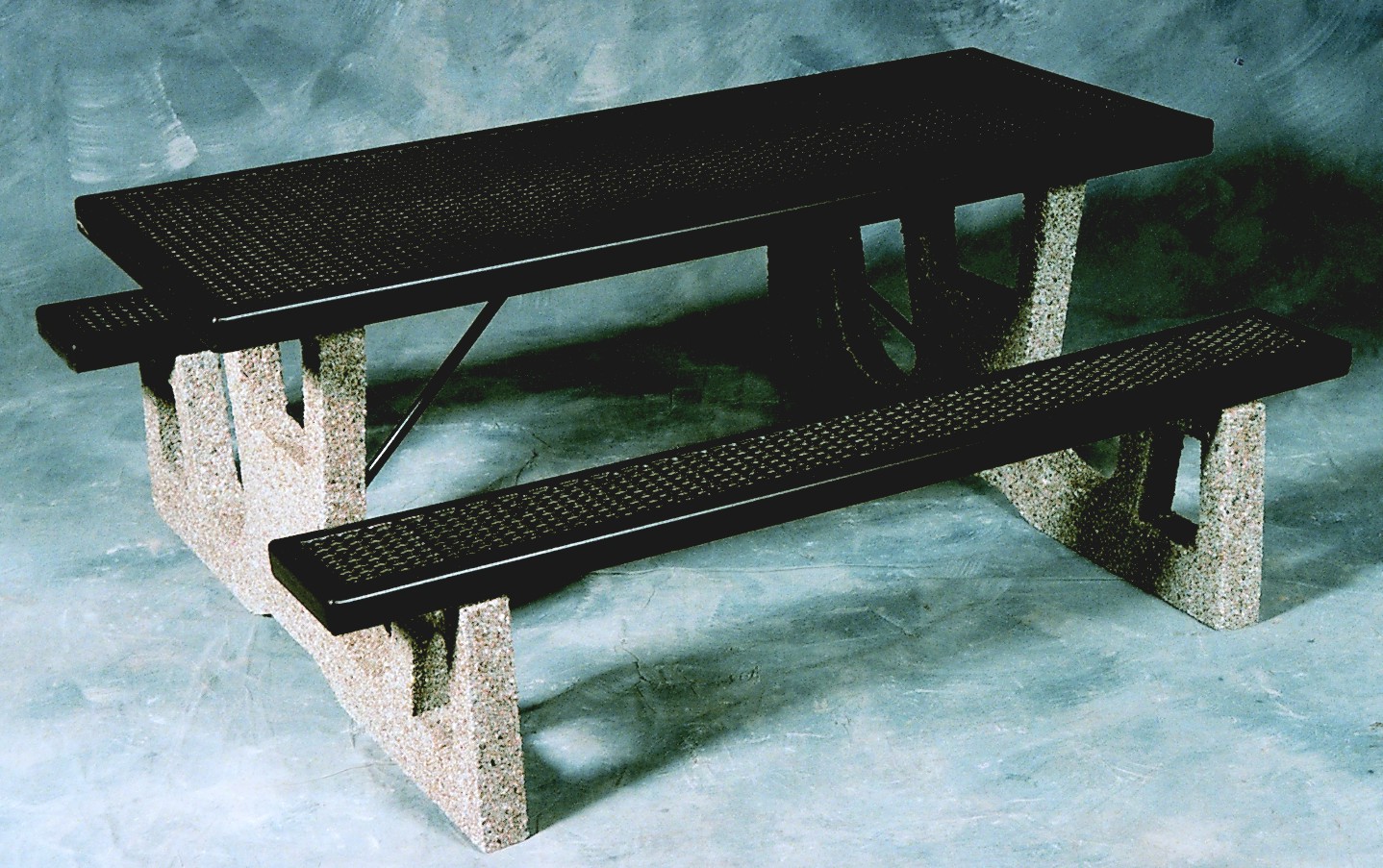 Mesh-Top Concrete Picnic Table Mesh-Top Concrete Picnic Table
